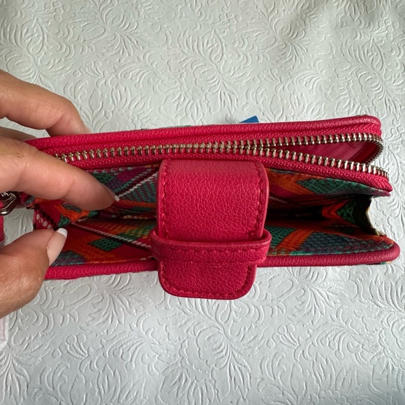 Vera Bradley RFID Rumba Smartphone Wristlet - Picture 4 of 4